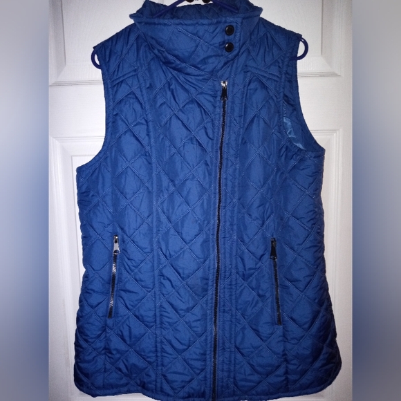 Marc New York Andrew Marc Women's Quilted Vest - Picture 5 of 7
